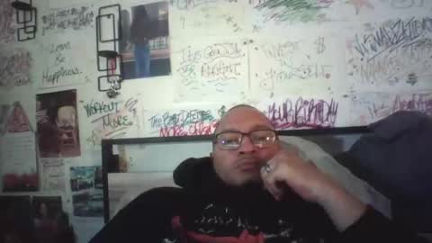Snapshot of dbeamon92 chatting on 04/22/26, 01:01 dbeamon92 online show from 04/22/26, 01:01