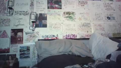 Snapshot of dbeamon92 chatting on 05/04/26, 01:23 dbeamon92 online show from 05/04/26, 01:23