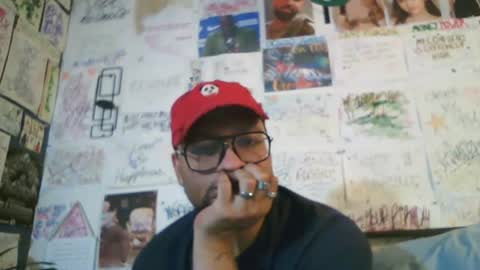 Snapshot of dbeamon92 chatting on 07/11/26, 11:46 dbeamon92 online show from 07/11/26, 11:46