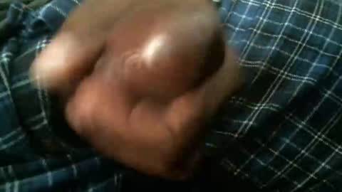 Snapshot of dbizzlenyc chatting on 11/26/25, 09:38 dbizzlenyc online show from 11/26/25, 09:38