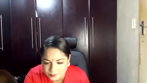 Snapshot of dbnpoizn chatting on 01/15/25, 06:43 dbnpoizn online show from 01/15/25, 06:43