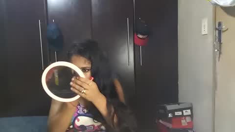 Snapshot of dbnpoizn chatting on 02/08/25, 10:19 dbnpoizn online show from 02/08/25, 10:19