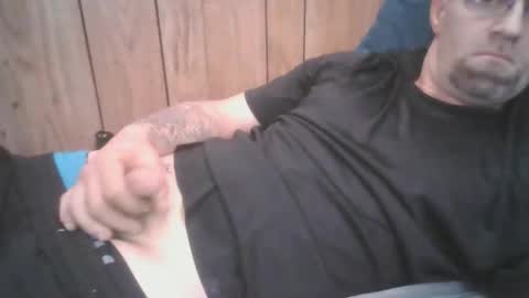 Snapshot of dboy614 chatting on 02/05/26, 11:48 Alexander online show from 02/05/26, 11:48