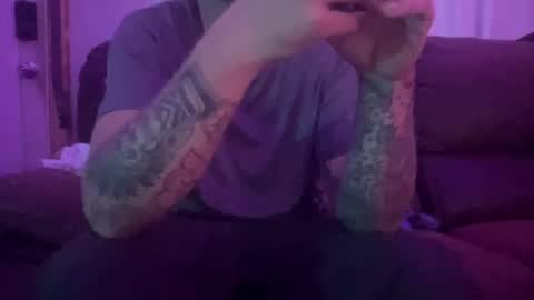 Snapshot of dcwells1992 chatting on 10/28/25, 10:08 dcwells1992 online show from 10/28/25, 10:08