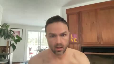 Snapshot of dd84love chatting on 02/25/26, 08:51 Daniel online show from 02/25/26, 08:51