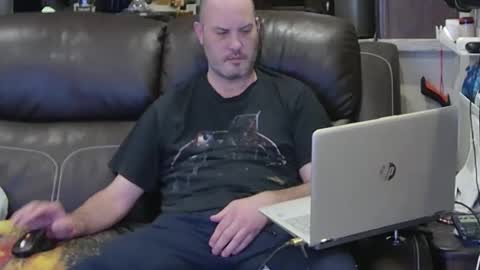 Snapshot of ddboobman chatting on 12/21/25, 04:36 want girl to play with me online show from 12/21/25, 04:36