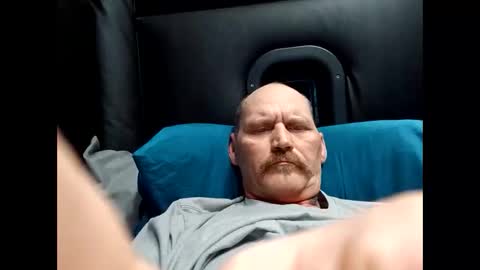 Snapshot of ddowning670 chatting on 04/12/26, 04:17 ddowning670 online show from 04/12/26, 04:17