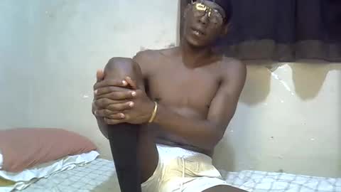 ddumba256 online show from 03/21/26, 06:44