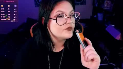 Luna online show from 09/20/25, 06:47