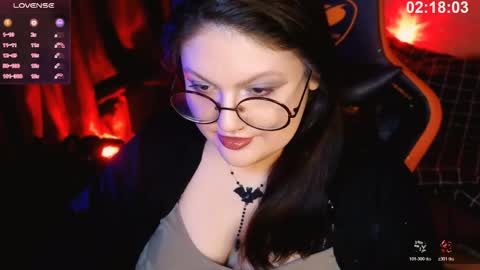 Snapshot of de_v1l chatting on 04/04/26, 02:36 Luna online show from 04/04/26, 02:36
