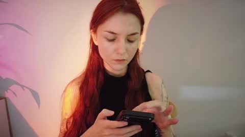 Snapshot of dead_girll chatting on 03/25/26, 10:27 freak online show from 03/25/26, 10:27