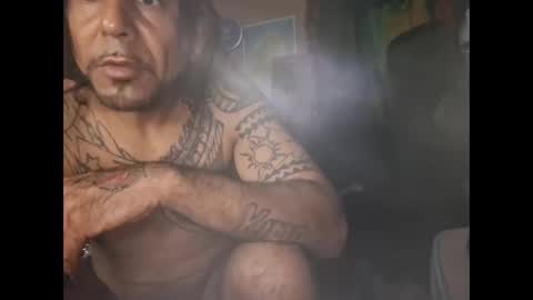 Snapshot of deadbirdink8o8 chatting on 04/13/26, 02:11 deadbirdink8o8 online show from 04/13/26, 02:11
