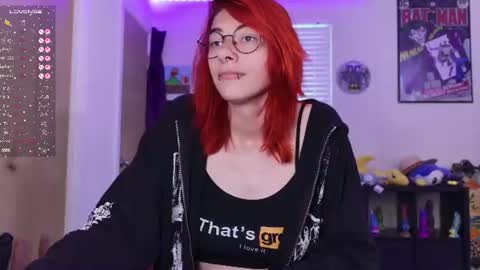 Snapshot of deadratsoup chatting on 06/19/26, 03:27 Rat online show from 06/19/26, 03:27