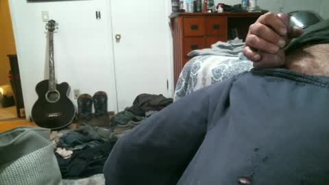 Snapshot of deango831 chatting on 12/12/24, 10:13 Deango online show from 12/12/24, 10:13