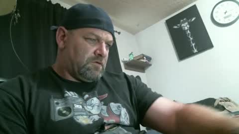 Snapshot of deango831 chatting on 02/01/25, 11:06 Deango online show from 02/01/25, 11:06