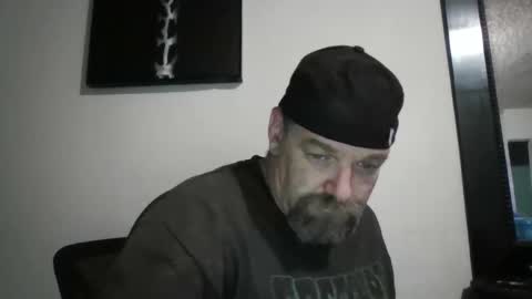 Snapshot of deango831 chatting on 09/25/25, 02:37 Deango online show from 09/25/25, 02:37