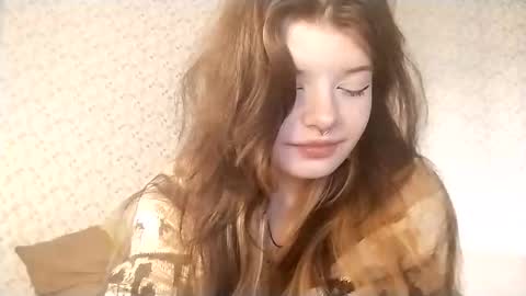 Snapshot of deannemillener chatting on 03/24/26, 02:33 Camille online show from 03/24/26, 02:33