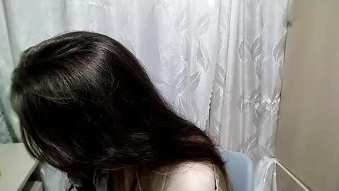 Snapshot of deannemillener chatting on 04/07/26, 04:51 Camille online show from 04/07/26, 04:51