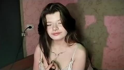 Snapshot of deannemillener chatting on 05/14/26, 06:58 Camille online show from 05/14/26, 06:58