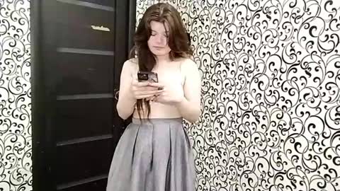 Snapshot of deannemillener chatting on 05/26/26, 05:31 Camille online show from 05/26/26, 05:31