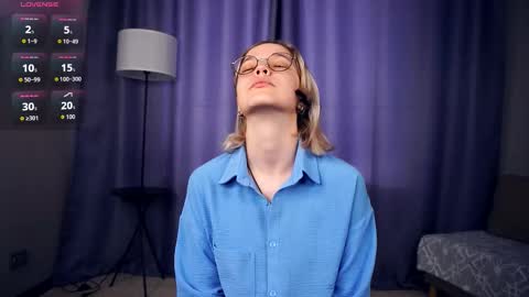 Charlie 18yo online show from 09/16/25, 06:25