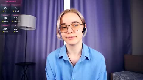 Charlie 18yo online show from 10/01/25, 06:41