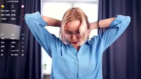 Charlie 18yo online show from 10/10/25, 05:28