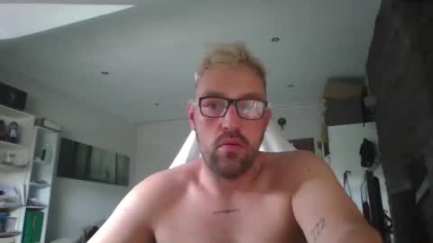 dexxxn. online show from 05/18/26, 01:28