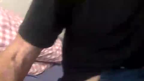 Snapshot of deanofflove221000 chatting on 09/25/25, 05:22 deanofflove221000 online show from 09/25/25, 05:22