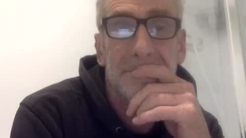 Snapshot of deanofflove221000 chatting on 11/09/25, 11:25 deanofflove221000 online show from 11/09/25, 11:25