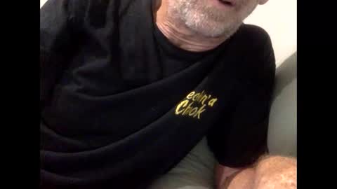 Snapshot of deanofflove221000 chatting on 12/14/25, 03:12 deanofflove221000 online show from 12/14/25, 03:12