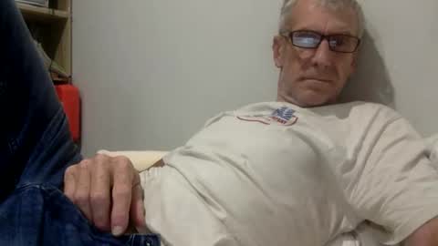 Snapshot of deanofflove221000 chatting on 12/22/25, 12:57 deanofflove221000 online show from 12/22/25, 12:57