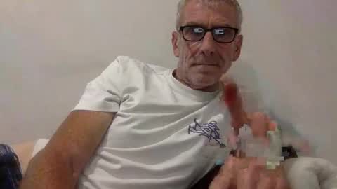 Snapshot of deanofflove221000 chatting on 02/22/26, 04:46 deanofflove221000 online show from 02/22/26, 04:46