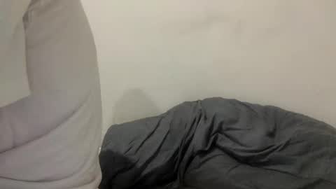 Snapshot of deanofflove221000 chatting on 02/25/26, 01:48 deanofflove221000 online show from 02/25/26, 01:48