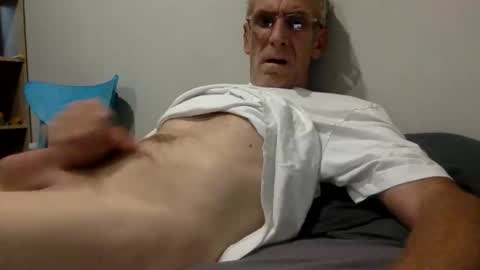 Snapshot of deanofflove221000 chatting on 03/05/26, 07:37 deanofflove221000 online show from 03/05/26, 07:37