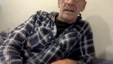 Snapshot of deanofflove221000 chatting on 04/07/26, 07:20 deanofflove221000 online show from 04/07/26, 07:20