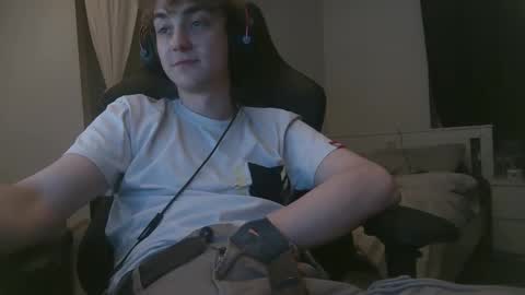 Snapshot of deanparkerx chatting on 02/17/26, 09:54 Dean online show from 02/17/26, 09:54