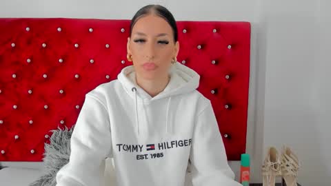 Snapshot of dearjasmine chatting on 09/15/25, 06:57 Jasmine online show from 09/15/25, 06:57