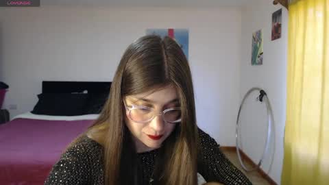 Snapshot of dearlilith6666 chatting on 05/25/26, 04:35 dearlilith6666 online show from 05/25/26, 04:35