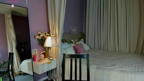 Emily GMT2 Mon 10 AM - 4 PM Wed 10 AM - 4 PM Thu 10 AM - 4 PM Fri 10 AM - 4 PM Sat 10 AM - 4 PM online show from 04/10/26, 05:28