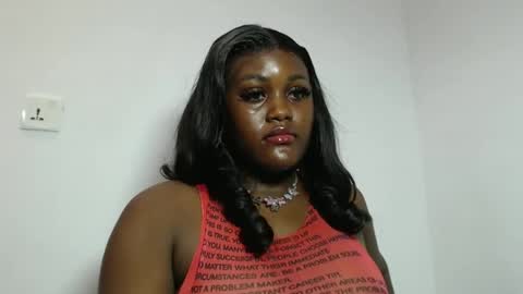 Snapshot of dearprettybaddie chatting on 05/05/26, 08:11 dearprettybaddie online show from 05/05/26, 08:11