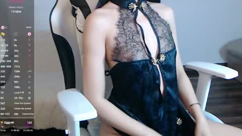Snapshot of dearwy_ chatting on 05/20/26, 06:03 dearwy_ online show from 05/20/26, 06:03