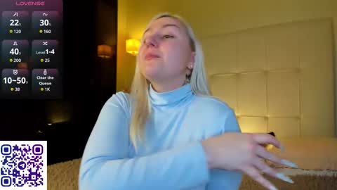 Debbie Mon Tue Fri Sun Sat GMT 3 1000am - 0400pm  online show from 03/19/26, 04:55