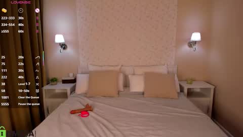 Jennifer online show from 11/19/25, 10:54