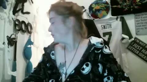 DEBBIE online show from 10/15/25, 08:25