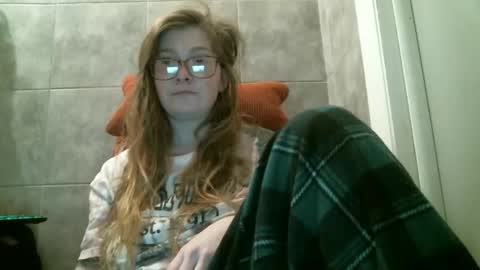 Snapshot of debbieafterhours69 chatting on 04/08/26, 04:34 DEBBIE online show from 04/08/26, 04:34