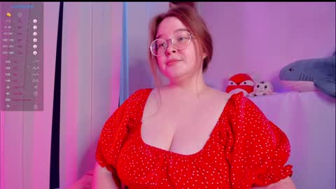 Snapshot of debbiewood chatting on 12/08/24, 05:18 DeboraDebbieDee online show from 12/08/24, 05:18