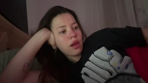 Snapshot of debbiii chatting on 04/25/26, 09:34 debbiii online show from 04/25/26, 09:34