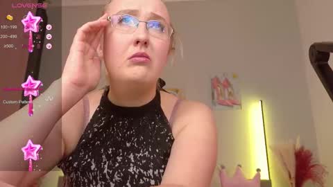 Cherry Pie online show from 12/04/25, 10:02