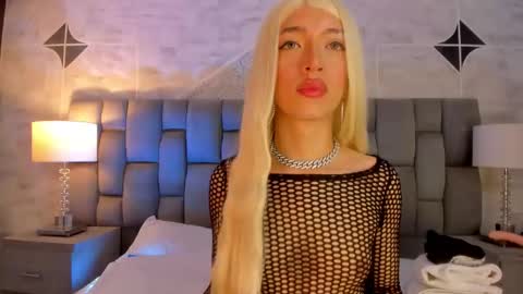 DeboraCooper online show from 03/19/26, 11:53